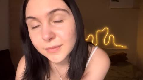 Emi online show from 25, 2, 2026