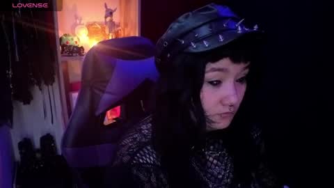 Snapshot of aradia66 chatting on 18, 5, 2026 Carolain online show from 18, 5, 2026