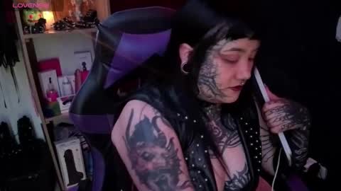 Snapshot of aradia66 chatting on 22, 5, 2026 Carolain online show from 22, 5, 2026