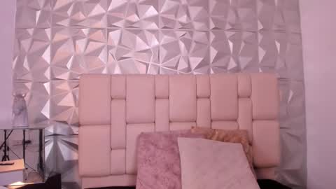    online show from 16, 12, 2025