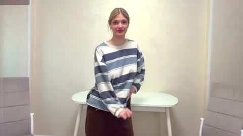 Snapshot of ardisparty chatting on 25, 6, 2026 Caroline online show from 25, 6, 2026