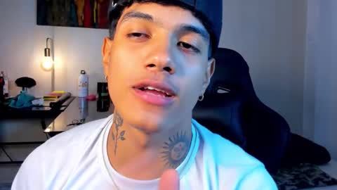 Snapshot of aress444 chatting on 21, 11, 2025 aress444 online show from 21, 11, 2025