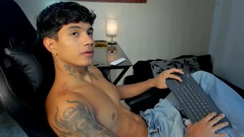 Snapshot of aress444 chatting on 16, 12, 2025 aress444 online show from 16, 12, 2025