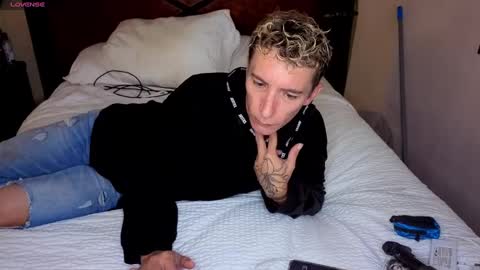 Snapshot of argabright chatting on 9, 9, 2025 argabright online show from 9, 9, 2025