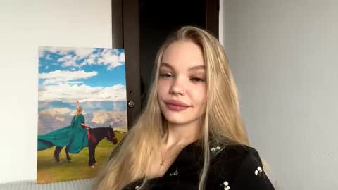 Snapshot of argeliaboivin chatting on 5, 12, 2025 Amelia online show from 5, 12, 2025