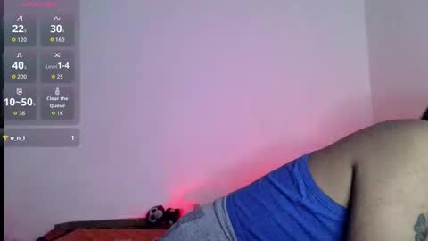 Snapshot of ari_20_ chatting on 19, 12, 2025 Bella online show from 19, 12, 2025