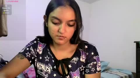 Snapshot of ari_20_ chatting on 30, 5, 2026 Bella online show from 30, 5, 2026