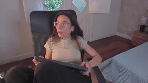 Ari Wilde online show from 20, 3, 2026