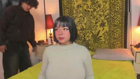 aria y orien  online show from 22, 9, 2025