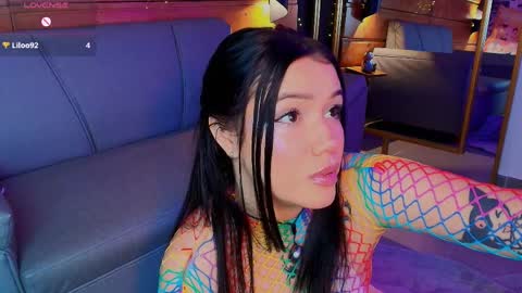 Snapshot of aria_bloomer chatting on 8, 4, 2026 Ari online show from 8, 4, 2026