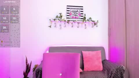 Snapshot of aria_brown_19 chatting on 10, 3, 2025    ARIA    online show from 10, 3, 2025