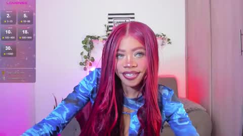 Snapshot of aria_brown_19 chatting on 17, 10, 2025    ARIA    online show from 17, 10, 2025