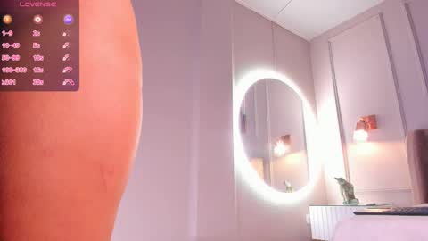 Snapshot of aria_greco chatting on 14, 12, 2024 Aria online show from 14, 12, 2024