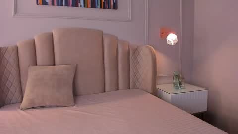 Snapshot of aria_greco chatting on 9, 2, 2025 Aria online show from 9, 2, 2025