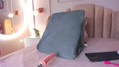 Snapshot of aria_greco chatting on 9, 2, 2025 Aria online show from 9, 2, 2025