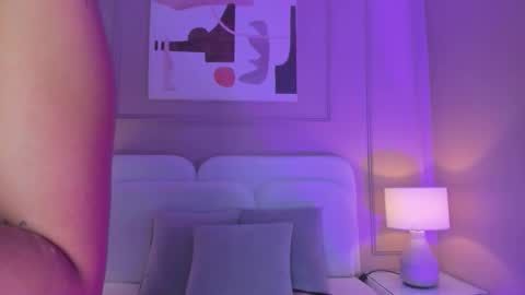 Snapshot of aria_greco chatting on 16, 9, 2025 Aria online show from 16, 9, 2025