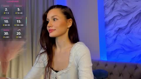 aria_mila online show from 2, 11, 2025