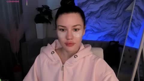 aria_mila online show from 17, 3, 2026