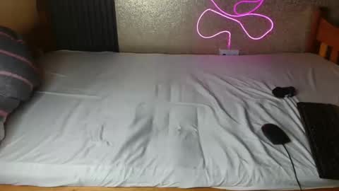 Snapshot of aria_shade chatting on 28, 11, 2025 aria_shade online show from 28, 11, 2025