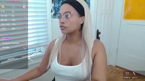 Aria Atelier online show from 4, 2, 2026