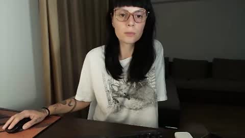 Snapshot of ariadna89 chatting on 4, 7, 2026 Adriana online show from 4, 7, 2026