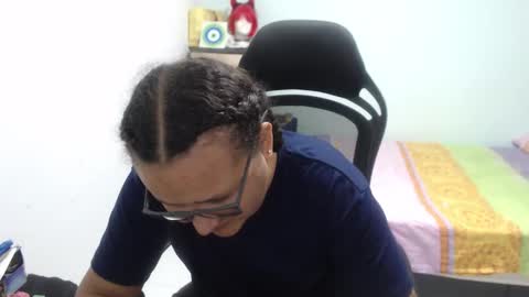 Snapshot of ariadna_6 chatting on 6, 10, 2025 ...Ariana... online show from 6, 10, 2025