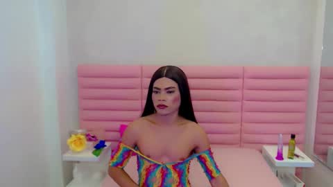 Snapshot of ariadna_princes chatting on 1, 2, 2025 ARIADNA online show from 1, 2, 2025