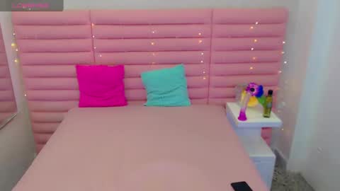 Snapshot of ariadna_princes chatting on 11, 2, 2025 ARIADNA online show from 11, 2, 2025