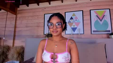 Aria Foster online show from 16, 4, 2026