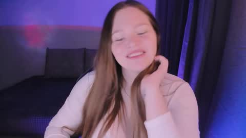 Snapshot of arialane_ chatting on 9, 10, 2025 Aria online show from 9, 10, 2025