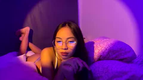 Snapshot of ariamariz chatting on 12, 9, 2025 Aria Mariz online show from 12, 9, 2025
