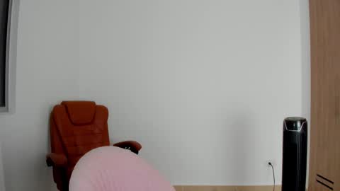 Aria Montgomery online show from 13, 2, 2026