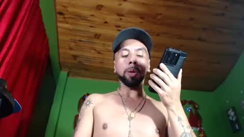 Snapshot of arian_pervert chatting on 30, 12, 2024 arian pervert online show from 30, 12, 2024