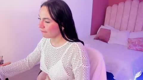 Snapshot of ariana__clauss chatting on 14, 10, 2025 ariana__clauss online show from 14, 10, 2025