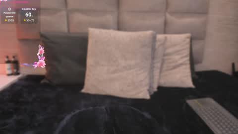 Snapshot of ariana__parker chatting on 15, 5, 2026 ariana__parker online show from 15, 5, 2026