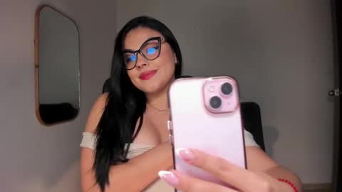  Ariana Vega  IG arivegax1  TW arivegax1 online show from 11, 3, 2025