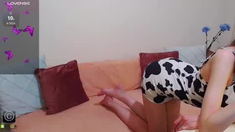 Snapshot of ariana_addams2 chatting on 12, 9, 2025 ariana_addams2 online show from 12, 9, 2025
