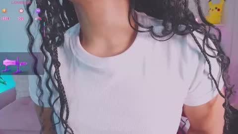 Snapshot of ariana_bae_ chatting on 23, 10, 2025 online show from 23, 10, 2025