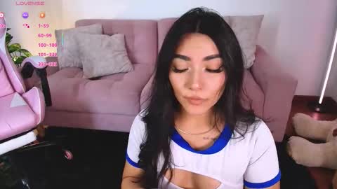 Snapshot of ariana_bae_ chatting on 25, 11, 2025 online show from 25, 11, 2025