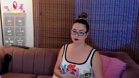 Ariana Cruz online show from 14, 9, 2025