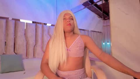 ariana_grande233 online show from 19, 2, 2026