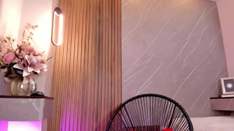 Ariana online show from 7, 3, 2025