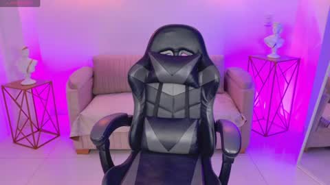 Snapshot of ariana_monroe01 chatting on 29, 7, 2026 Ariana online show from 29, 7, 2026