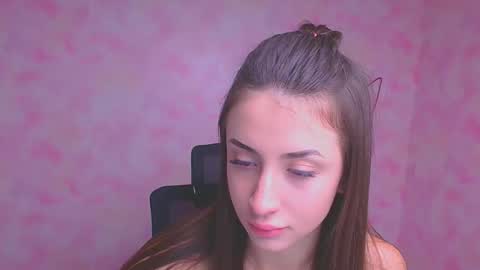 Snapshot of ariana_muur chatting on 18, 9, 2025 Ariana online show from 18, 9, 2025