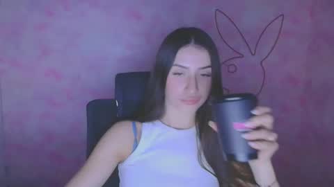 Snapshot of ariana_muur chatting on 12, 10, 2025 Ariana online show from 12, 10, 2025