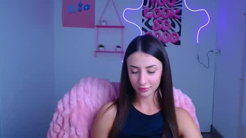 Snapshot of ariana_muur chatting on 25, 10, 2025 Ariana online show from 25, 10, 2025
