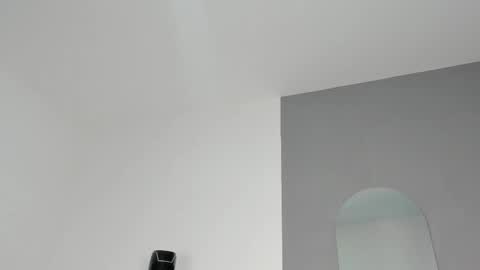 ariana_nix online show from 13, 3, 2026