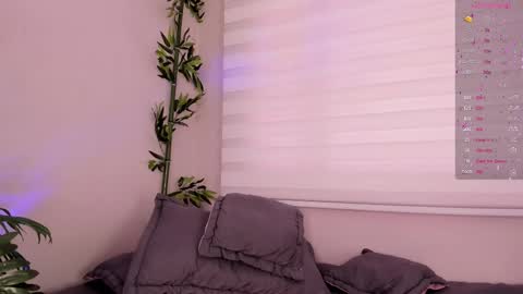 Ariana  online show from 28, 2, 2025