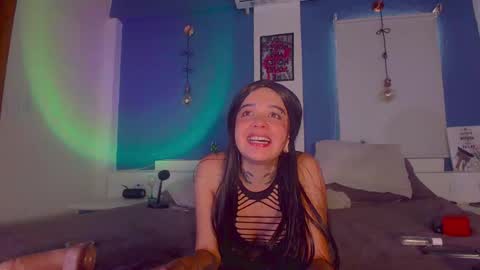 Snapshot of ariana_whitee chatting on 20, 9, 2025 ariana_whitee online show from 20, 9, 2025