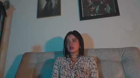 Snapshot of ariana_whitee chatting on 12, 6, 2026 ariana_whitee online show from 12, 6, 2026